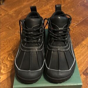 Clarks - Black Leather Cobblestone Boots - Size 11M, Waterproof